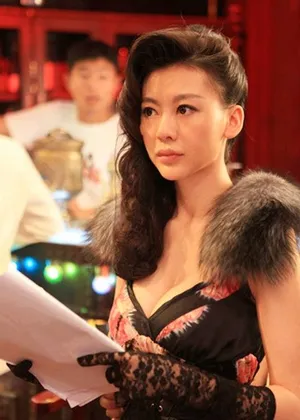 安以轩巩新亮李欣汝给野兽献花剧照图片_1