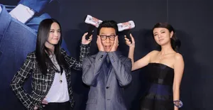 控制北京首映礼图片 吴彦祖获安以轩姚晨送香吻_9
