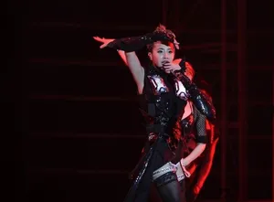 蔡依林温州演唱会精彩瞬间 大胆挑战彩带鞍马吊环_4