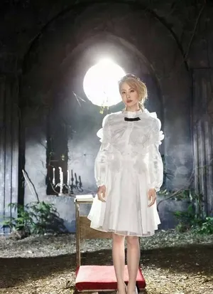 蔡依林热吻林心如 女女激吻脸红心跳_6