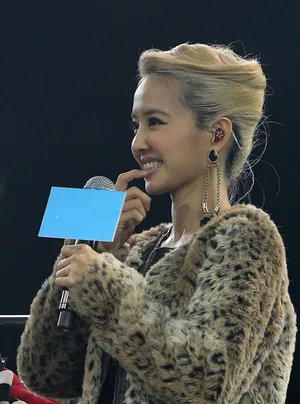 蔡依林西安火辣献唱 超短裤秀美腿 蔡依林演唱会活动图片_1