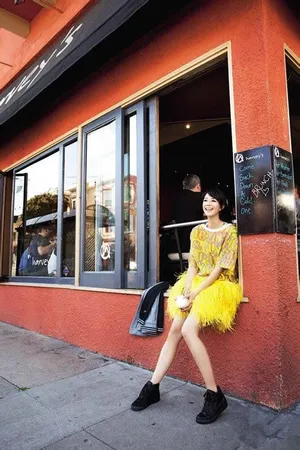 张钧甯2011年Bella侬侬杂志写真 图片大玩百变少女风
