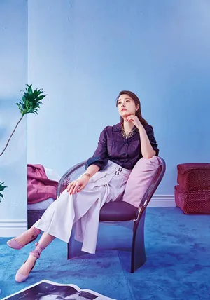 林心如产后复出时尚写真图片：大秀婀娜身姿_4