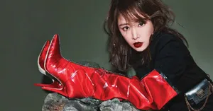 林心如性感红唇时尚大片写真图片_4