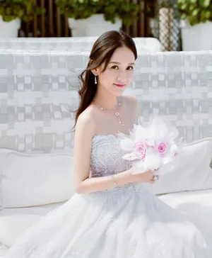 陈乔恩唯美养眼婚纱写真高清图片_3
