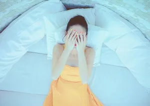 陈乔恩抹胸小礼裙度假写真图片_3