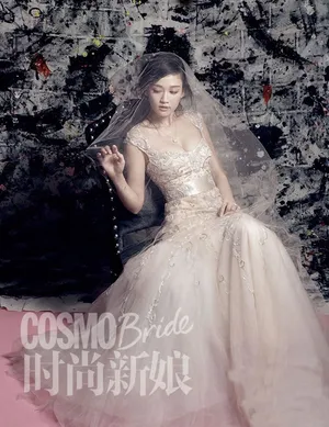 陈乔恩披婚纱登杂志图片 薄纱裹胸展完美曲线_6
