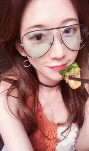 林志玲穿比基尼性感妩媚自拍图片_3