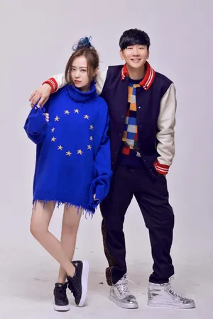 张靓颖林俊杰《梦想的声音》激情舞台秀合影写真图片_4