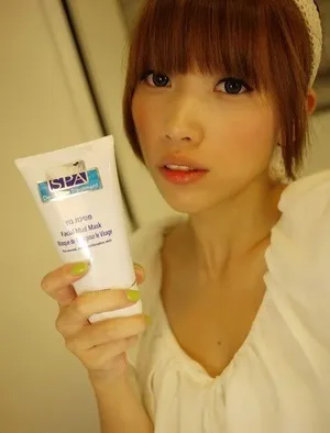 林俊杰嫩模女友陈立冷近照秀好肌肤图片