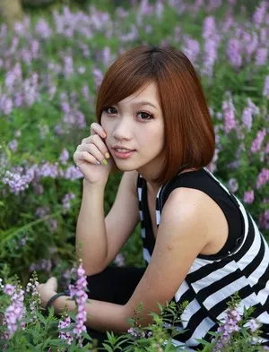 林俊杰嫩模女友陈立冷近照秀好肌肤图片_10