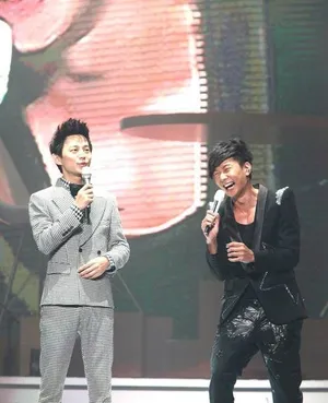 林俊杰上海演唱会门票破万 何炅到场助阵_3