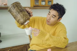 赵又廷休闲温暖随性写真图片_2