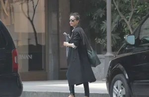 高圆圆赵又廷情侣装同出酒店秀恩爱第1张