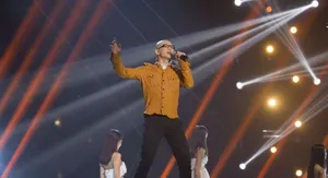 谢娜辰亦儒主持民歌会 张恒远吉杰同台PK_5