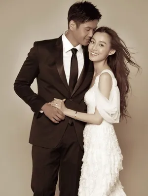 黑人陈建州范玮琪唯美婚纱照图片