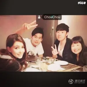 周杰伦昆凌新婚满一周年 晒出游照高调炫爱_9