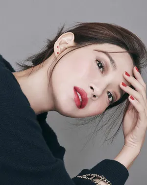 申敏儿性感气质大片写真图片