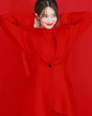 申敏儿性感气质大片写真图片_4