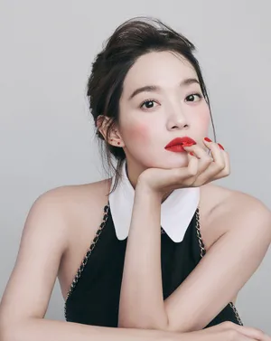 申敏儿性感气质大片写真图片_8