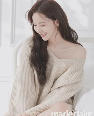 林允儿温柔优雅杂志大片写真图片_6