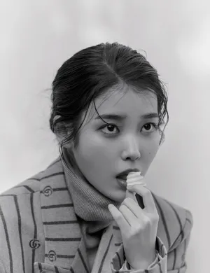 IU李知恩百变风格性感写真图片_3
