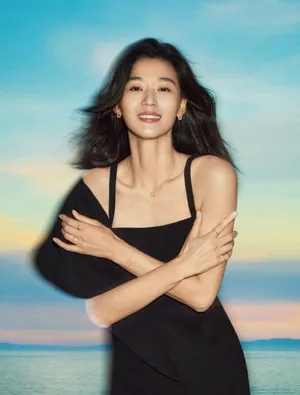 全智贤吊带裙优雅魅力写真图片_2