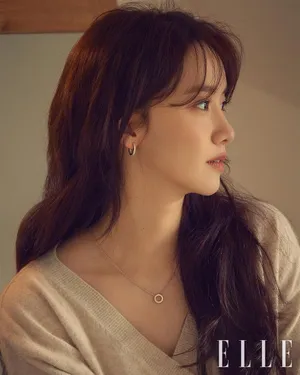 少女时代林允儿清纯甜笑写真图片_5
