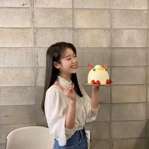 性感韩国明星李知恩妩媚撩人写真_2