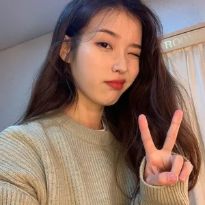 韩国美女明星李知恩性感写真图片_2