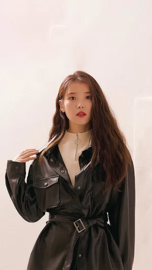 性感美女明星李知恩优雅个性写真_2