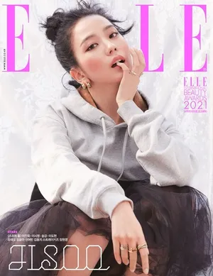 BLACKPINK金智秀笑容明媚写真图片