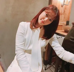 性感美女朴信惠妩媚优雅个性写真_8