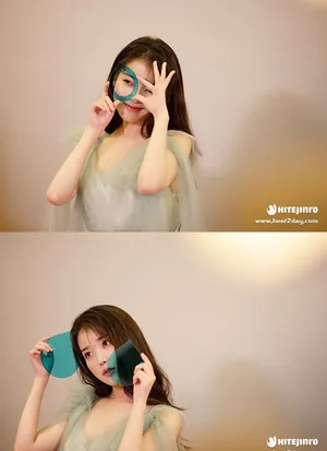 IU李知恩清纯性感写真花絮图片_2