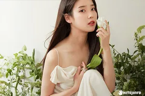 IU李知恩清纯性感写真花絮图片_7