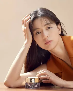 性感个性美女明星全智贤优雅写真_4