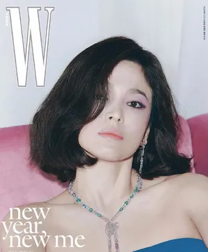 宋慧乔蓝色抹胸锁骨迷人性感写真图片_2