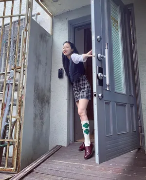 金泫雅学院风造型甜美清新美照图片_6