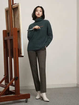 金高银秋冬职场穿搭画报写真图片_8