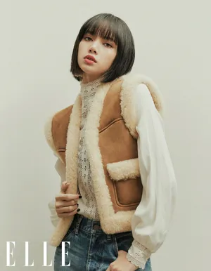 Lisa百变性感中文杂志内页写真图片_3