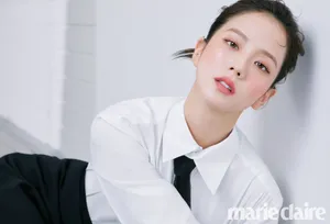 金智秀性感美艳动人杂志写真图片