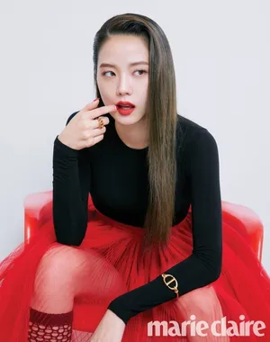 金智秀性感美艳动人杂志写真图片_4