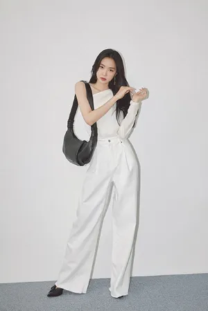 孙娜恩时尚性感时装大片写真图片