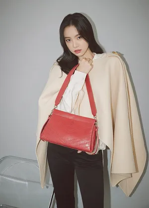 孙娜恩时尚性感时装大片写真图片_4