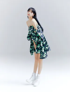 Lisa粉色夏日甜酷写真图片_7