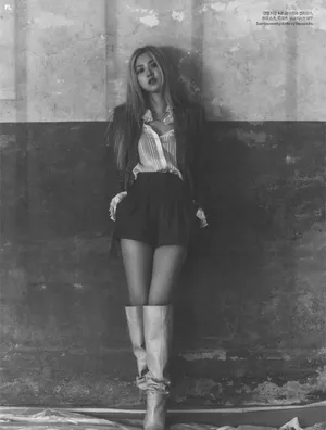 朴彩英黑白酷美内页写真图片_8