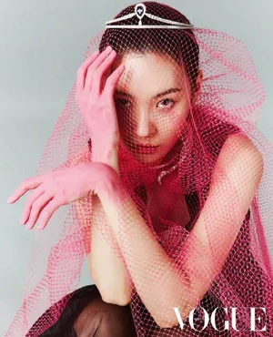 宣美明艳珠宝大片写真图片