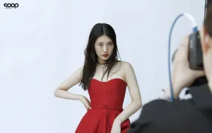 裴秀智慵懒杂志写真花絮图片_2