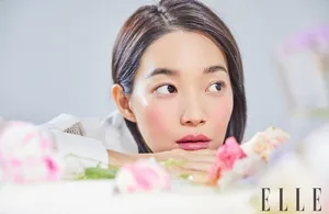 申敏儿美妆画报写真图片_2
