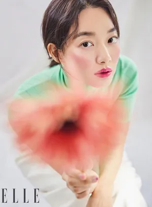 申敏儿美妆画报写真图片_5